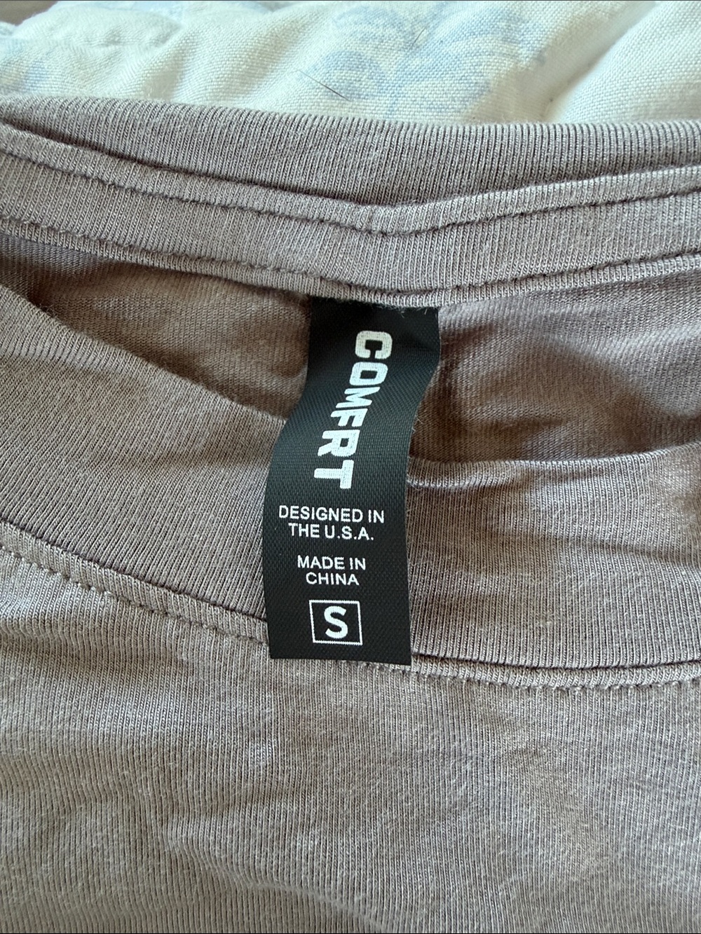 COMFRT NEW Women’s Crew Neck Short Sleeve Shirt in Steel - Picture 2 of 3